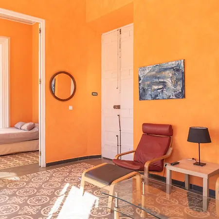 Private Rooms In Historic Building On The Square Málaga Buitenkant foto