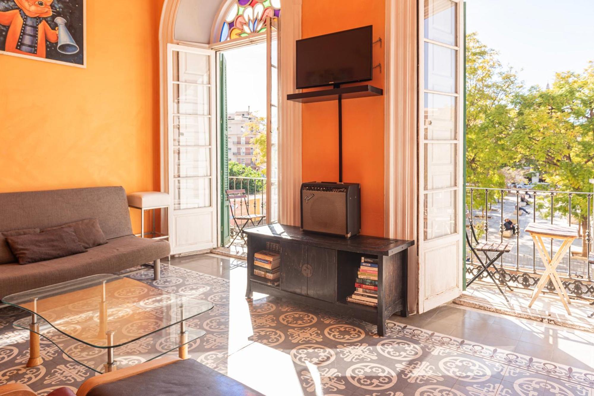 Kwatera prywatna Private In Historic Building On The Square